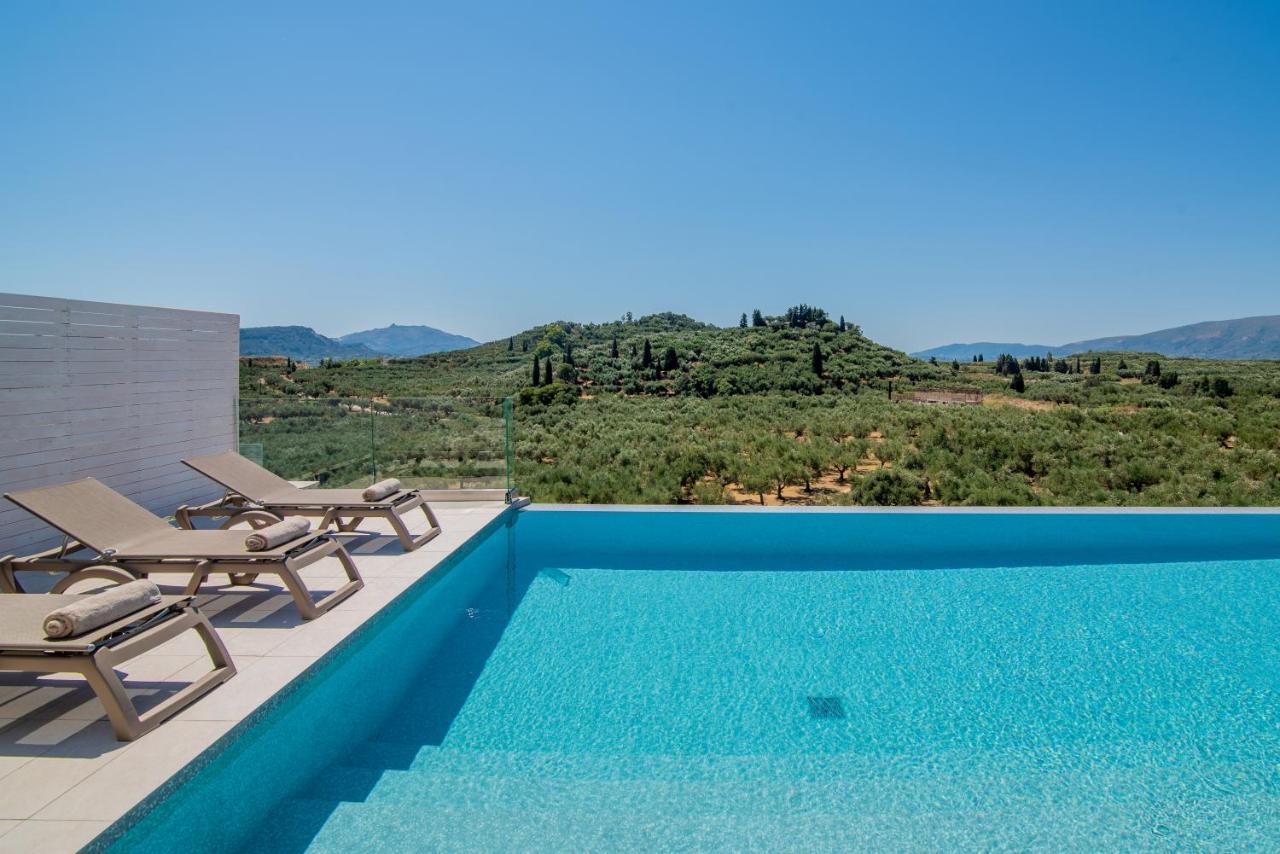 Spartakos Luxury Villa 2 Koukounaria Exterior photo